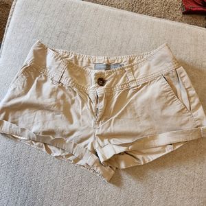 Khaki short shorts